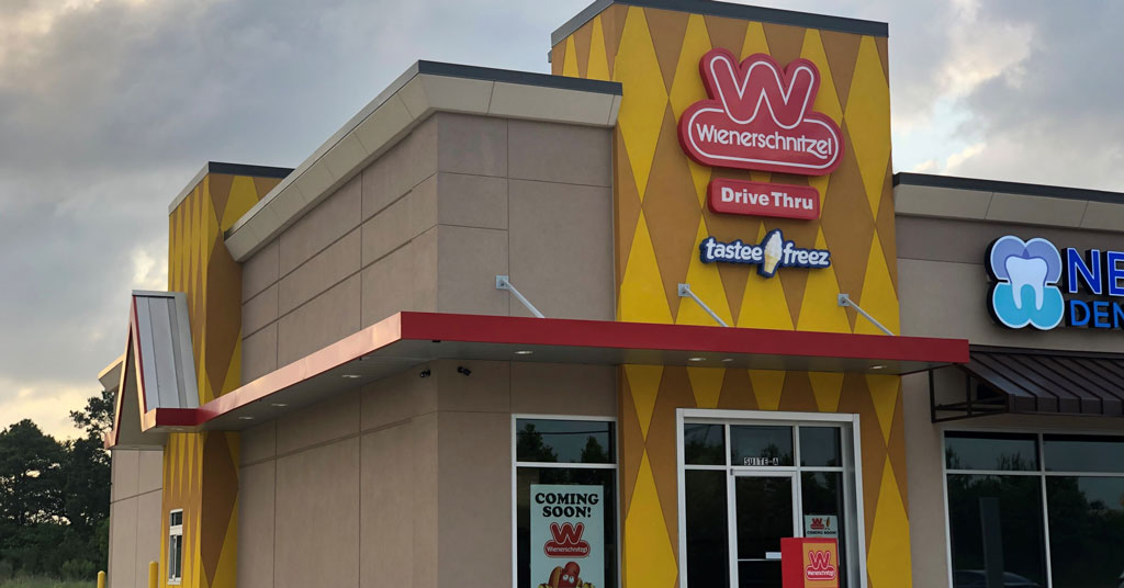 Wienerschnitzel Opens First Houston Area Location with Gusto