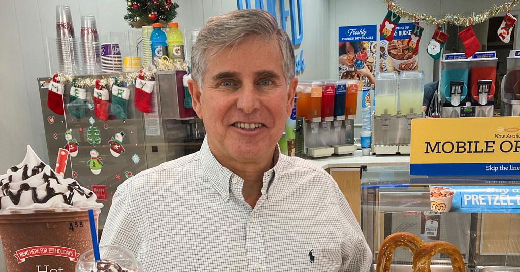 Luis San Miguel Co-Brands His Way to Growth: 2022 Mega Growth Leadership MVP Award