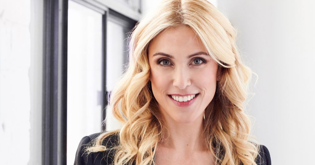 Challenge the Pros: Vanessa Yakobson discusses using AI and ChatGPT at Blo Blow Dry Bar & LashKind