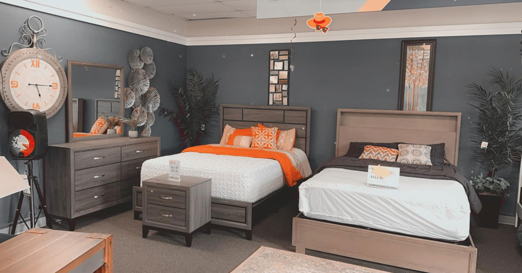 Landau To Expand Buddy's Home Furnishings