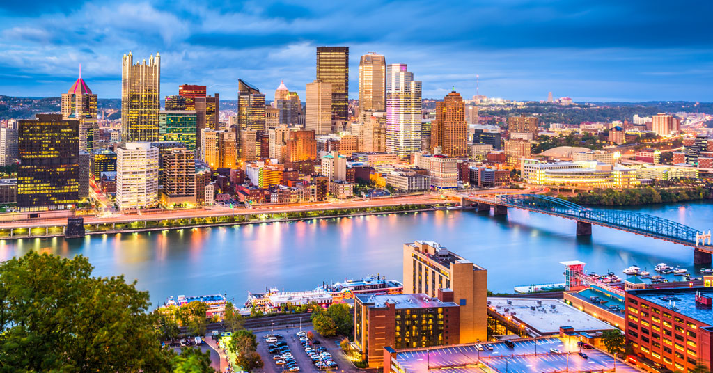 Entrepreneurs Sign 10-Unit Dave's Hot Chicken Deal