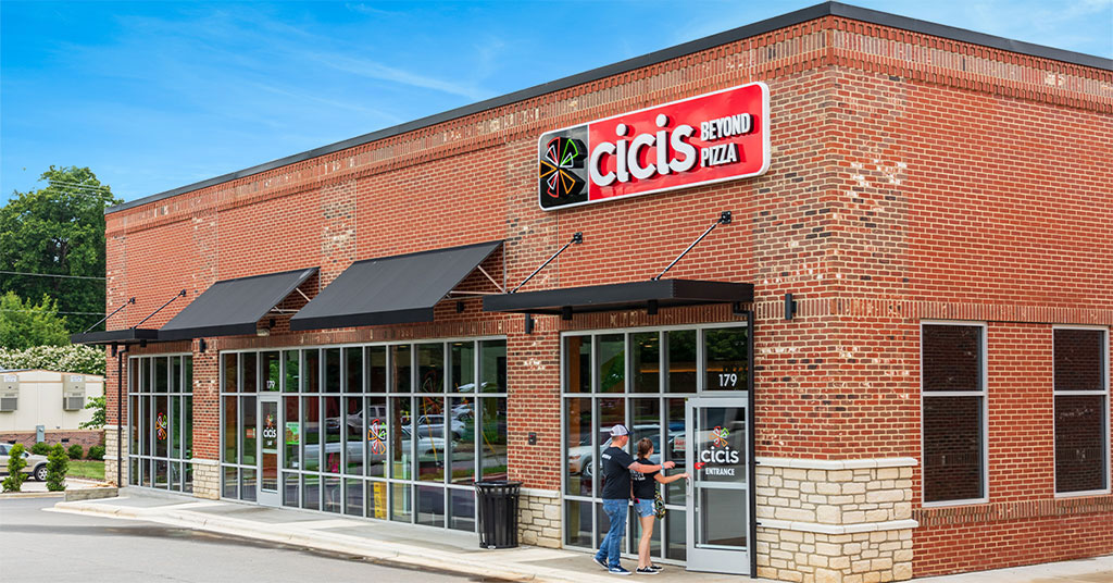 CMO Roundtable With Chief Marketing Officer of Cicis Pizza, Maria Trujillo